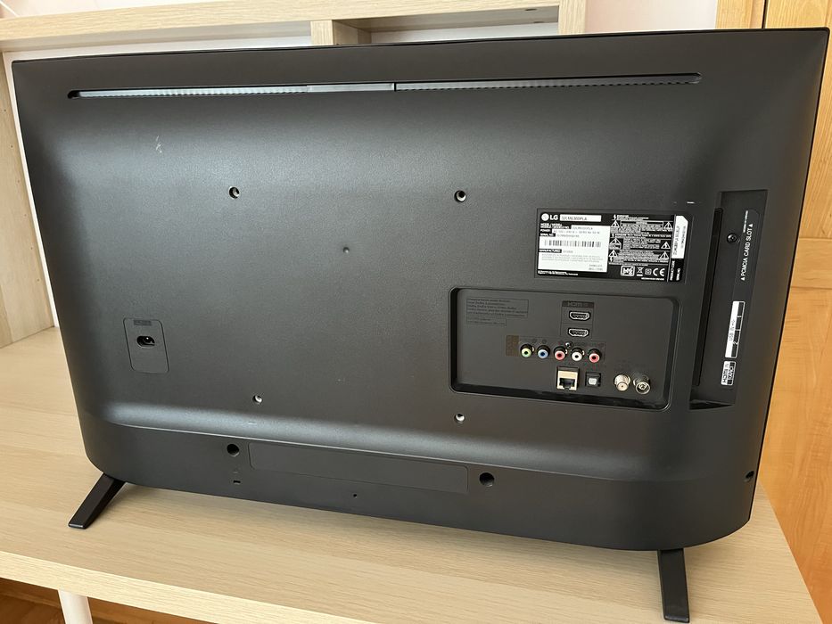 Телевизор LG 32” модел 32LM6300 Full HD Smart