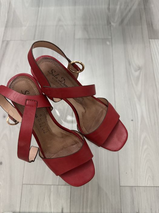 Sandale din piele 37