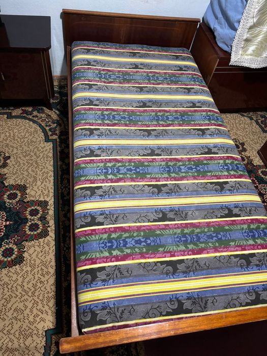 Односпальные Кровати б/у