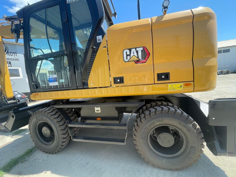 Execut lucrări cu buldoexcavator, miniîncarcator, miniexcavator