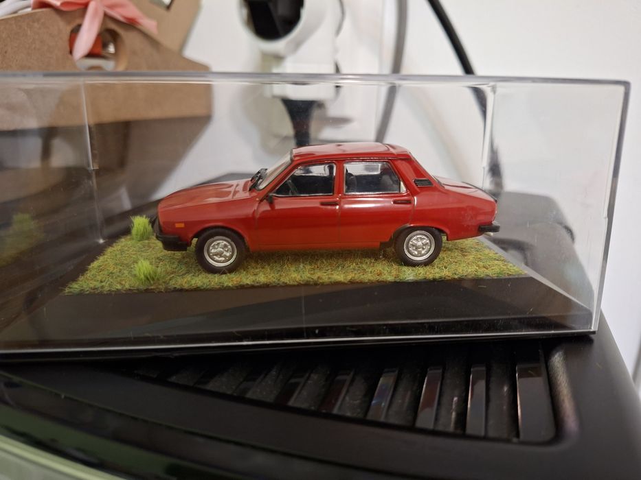 Dacia 1310 Tlx vitrina plus decor