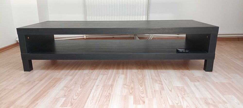 Comoda tv LACK (Ikea).