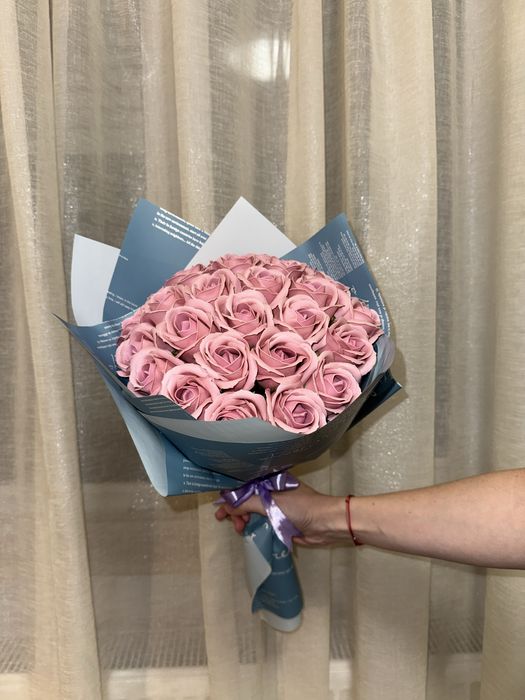 Buchete si aranjamente din trandafiri de sapun