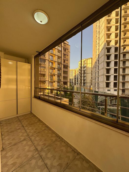 Istanbul City Продается 2 комнатная квартира ремонт А.Каххара