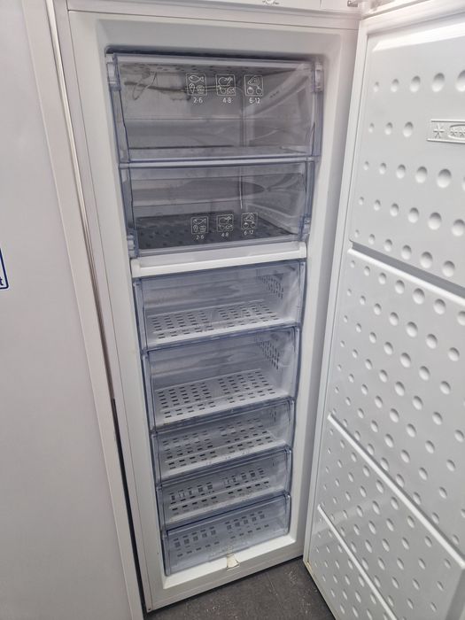 Фризер Beko A++ 270 литра