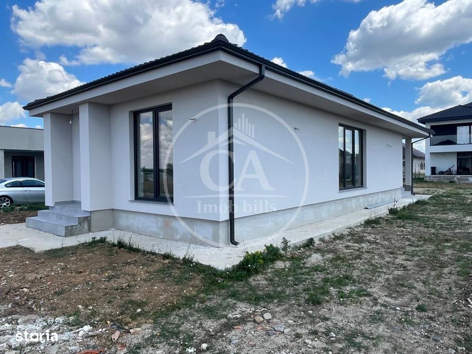 Casă de vânzare cu 4 camere în Santandrei , Bihor