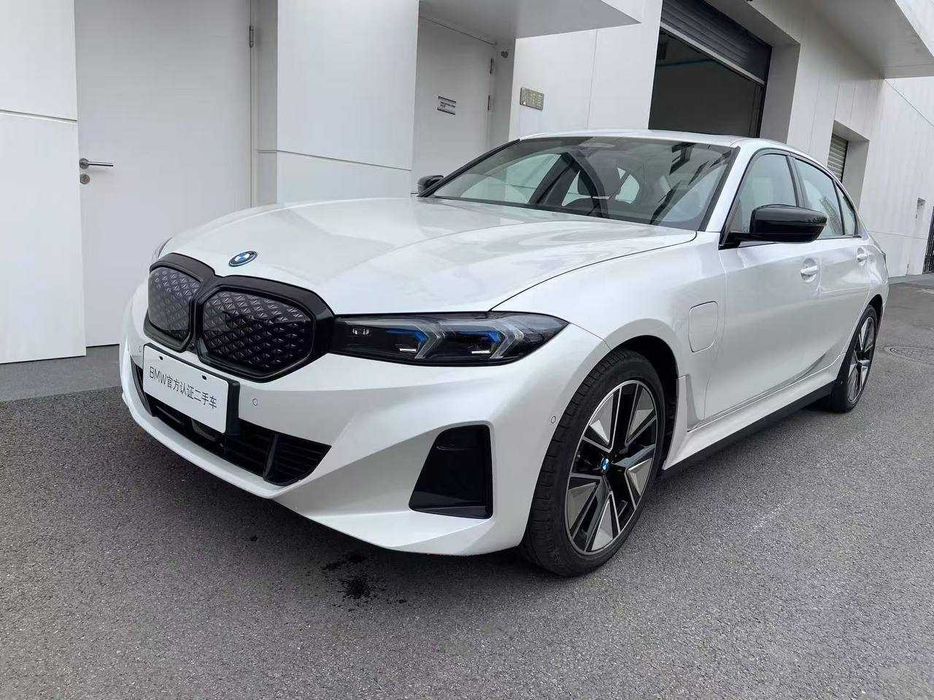 BMW i3 40L Night Sport