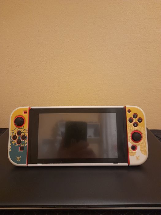 Nintendo swich cu husă Zelda:breath of the wild
