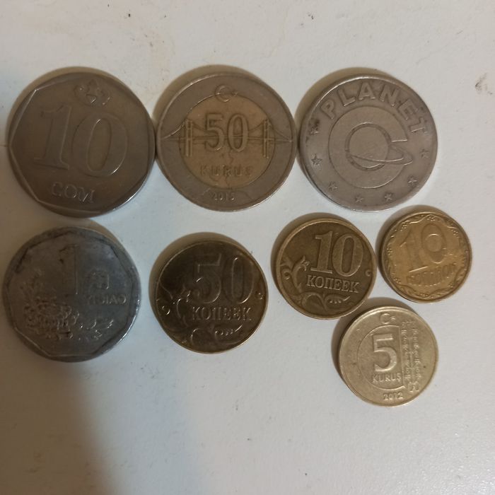 Продаются монеты