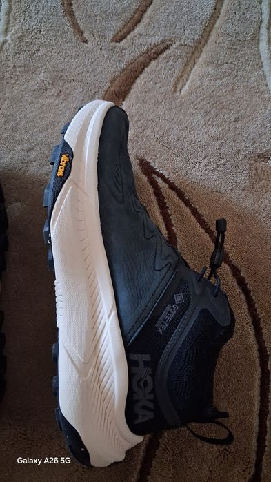 Hoka 40 2/3 din piele