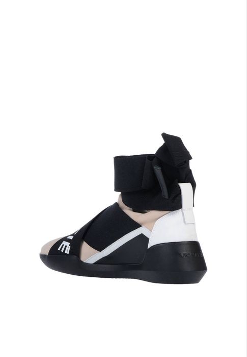 Оригинални дамски обувки VIC MATIE