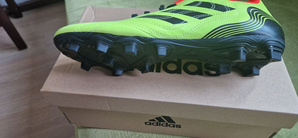 Бутсы мужские "Adidas"