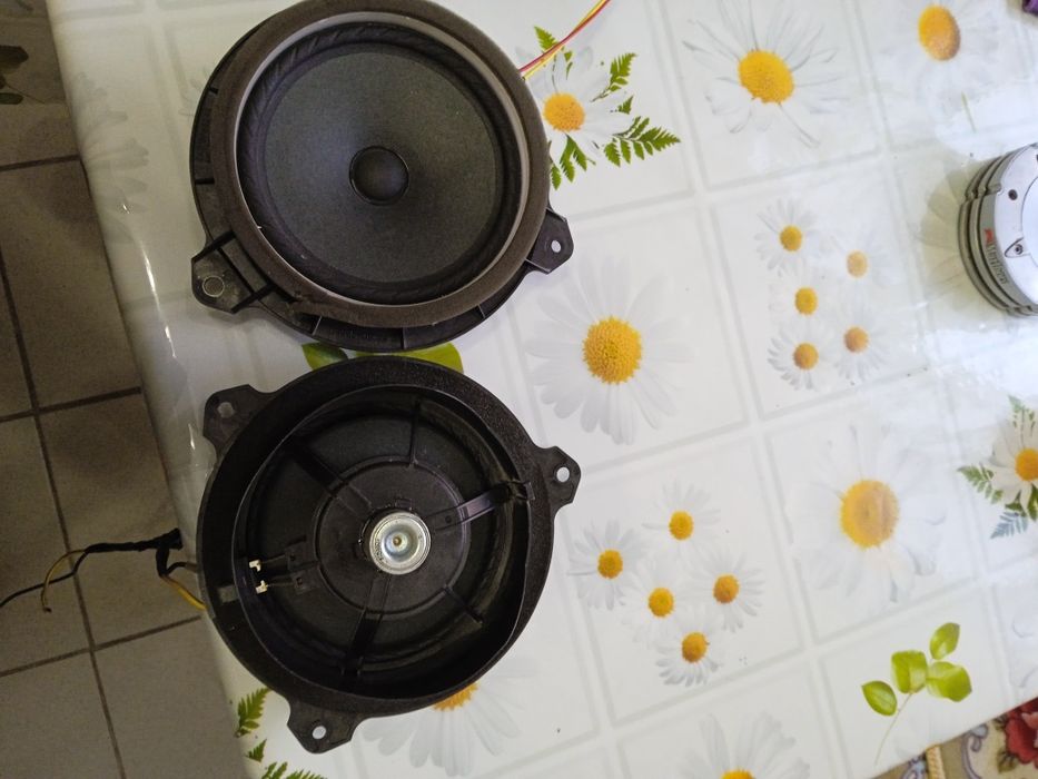 LC 200 колонки оригинал.