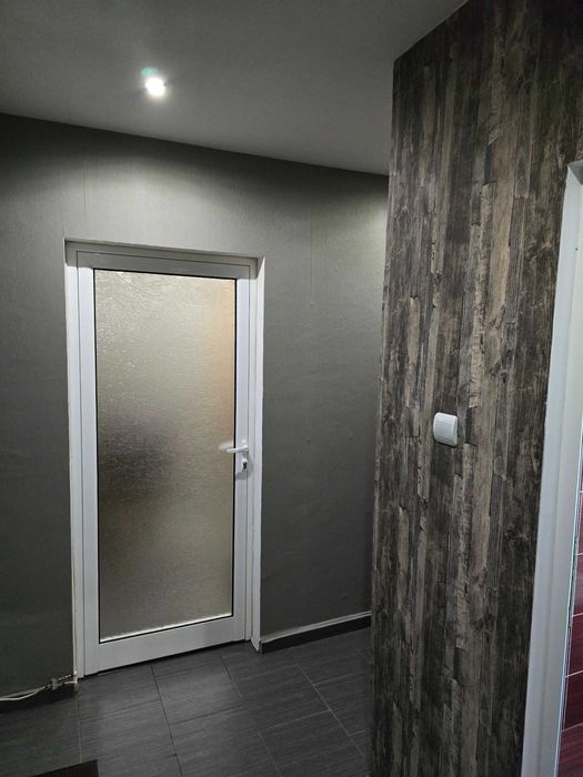 Дава се под наем Двустаен апартамент в София, Връбница 1 - 65 кв.м за 375 € - Снимка #3