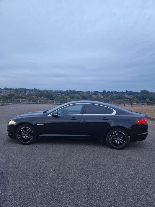 Jaguar XF 2013 în perfecta stare de funcționare