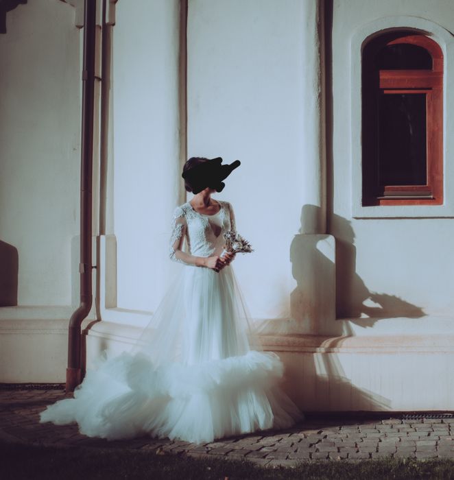 Vand rochie de mireasa Oscar Bride