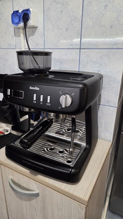 Breville Barista Max Plus Espresso Machine with Grinder