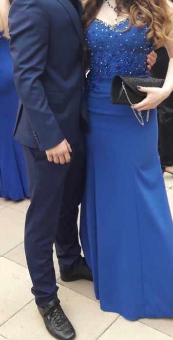 Синя бална рокля