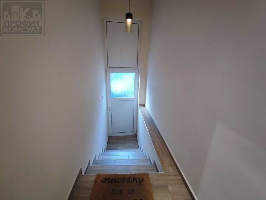 Дава се под наем Офис в Велико Търново, Център - 90 кв.м за 600 € - Снимка #11