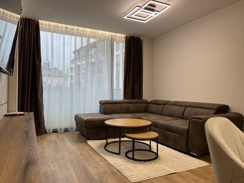 Дава се под наем Двустаен апартамент в София, Кръстова вада - 72 кв.м за 1196.97 € - Снимка #1