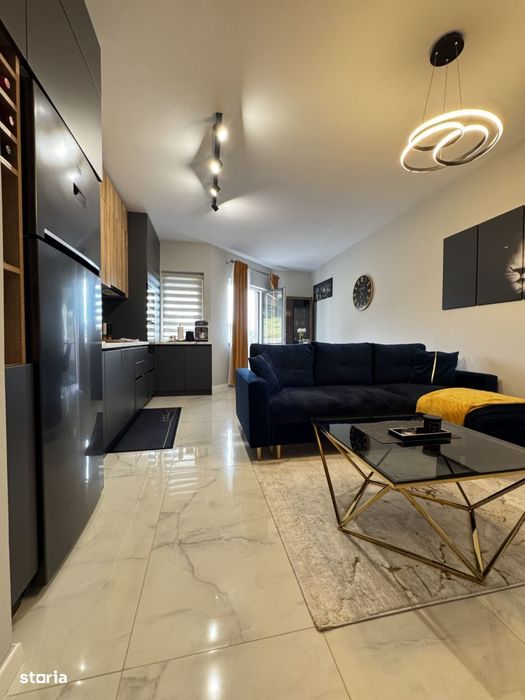 Apartament de 3 camere, 64 mp, mobilat/utilat, parcare,Zona Sub Cetate