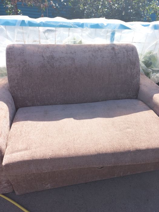 Продам диван недорого