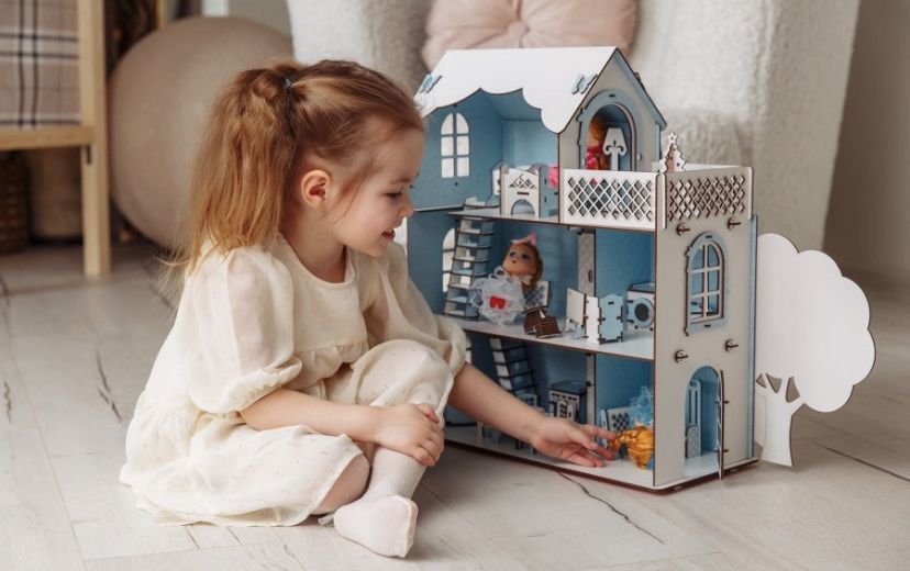 Кукольный домик дерево