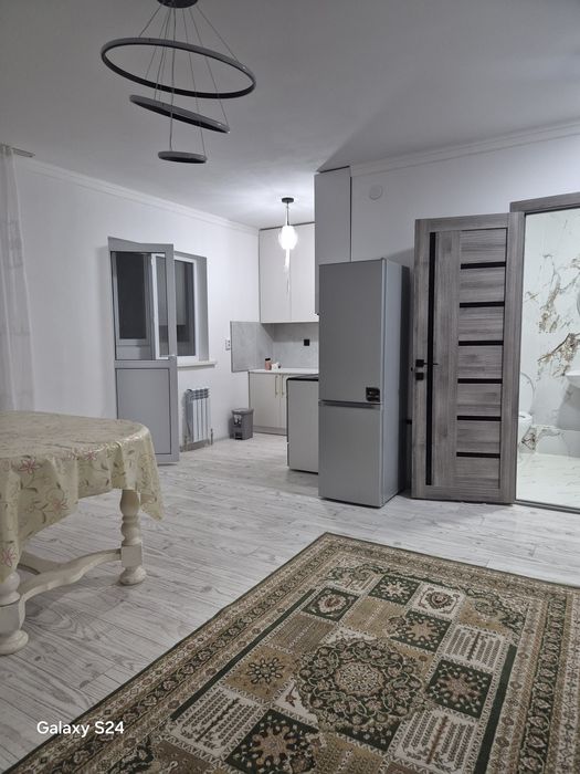 Сдам 2 комнатные квартиру