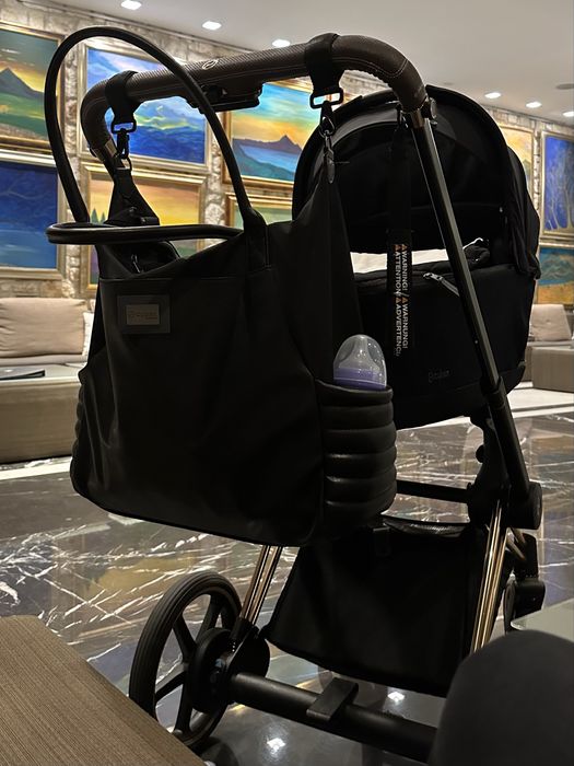 Електрическа количка Cybex e-priam + столче с база