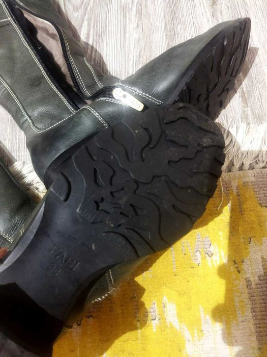 Продам Итальянские сапоги кожа фирмы FABI размер 38