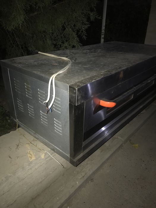 Продам духовку в отличном состаяние