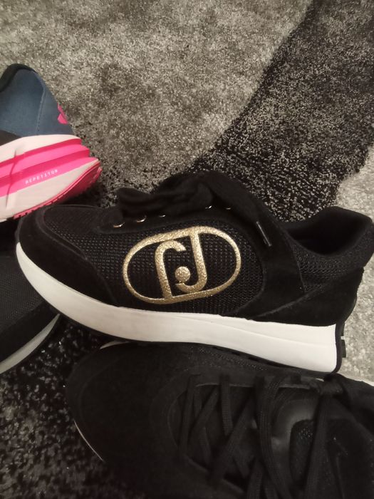 Дамски обувки и маратонки номер 37