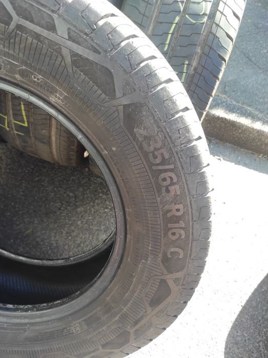 235/65/16 Continental