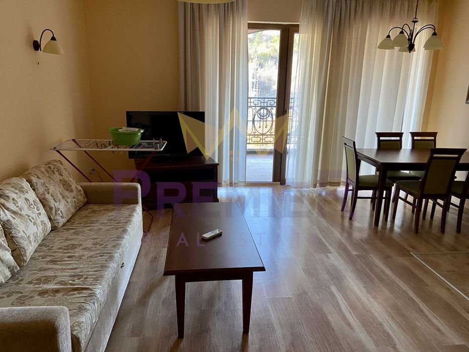 Продава се Тристаен апартамент в к.к. Св.Св. Константин и Елена - 100 кв.м за 2200 €/кв.м - Снимка #1