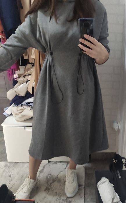 Rochie sport gri cu gluga