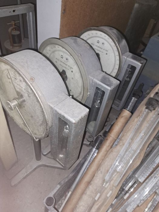 Весы торсионные б/у.