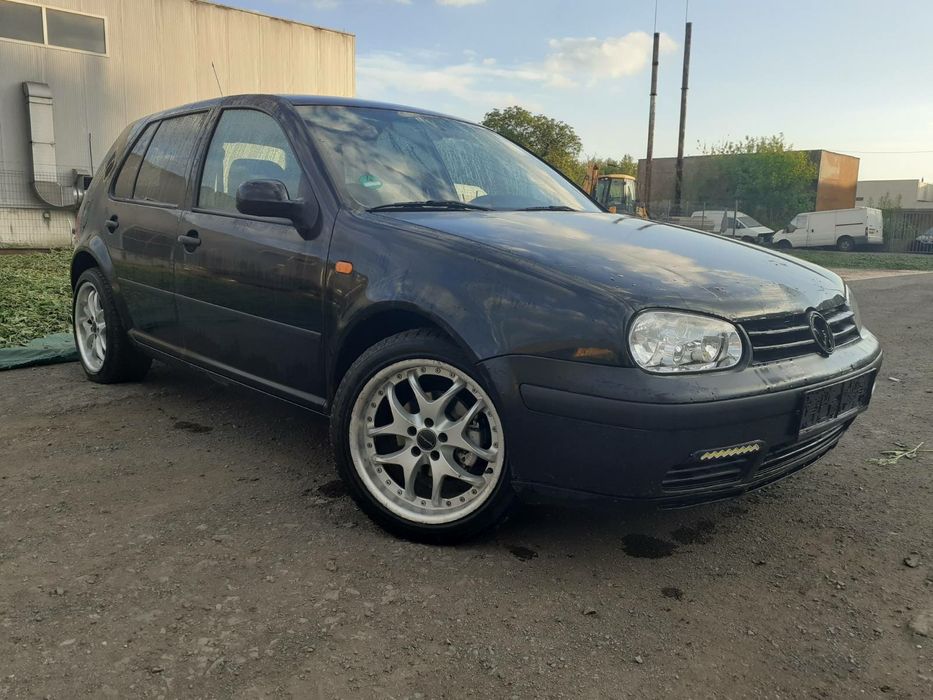 Golf 4. 1.6 SR. 101к.с.