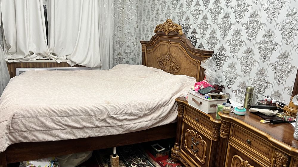 Сырочно продаётся комплект спальный