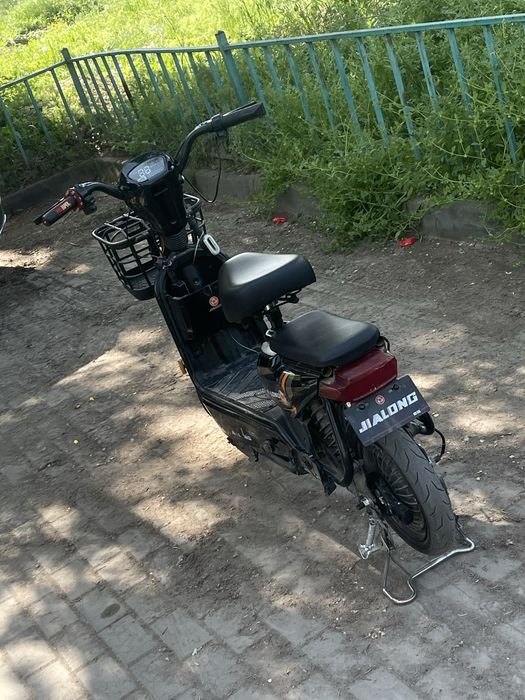 Продам скутер JIALONG