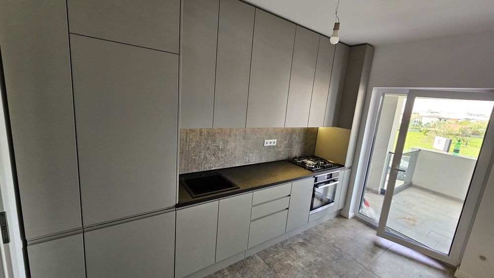 Montaj mobila  Bucatari , Dresinguri , Livinguri , Holuri , Baii