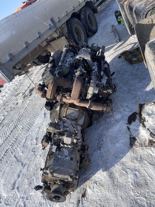 Дигатель МАЗ 238 8 цилиндр