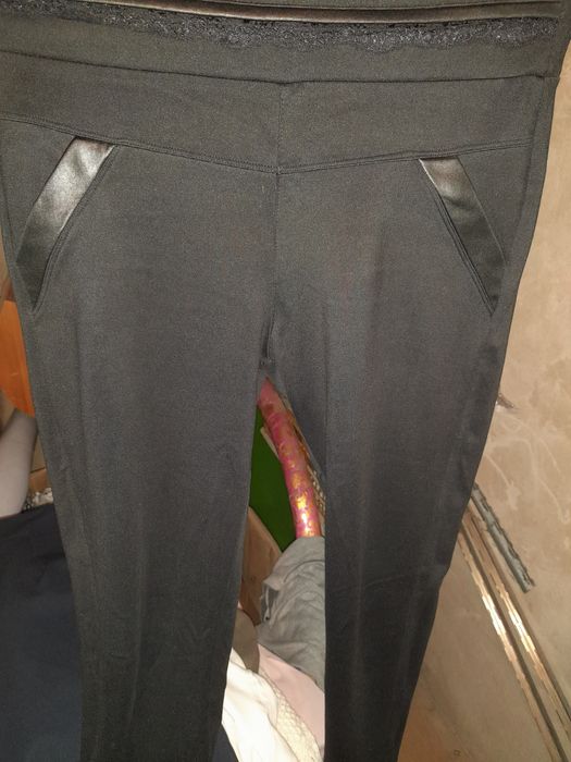 Женские брюки. Разные вещи и для девушек подростков.