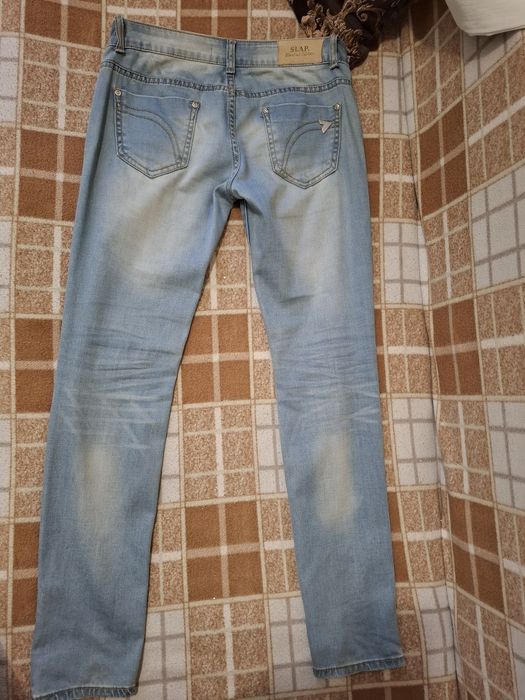 Джинсы в очень хорошем состоянии