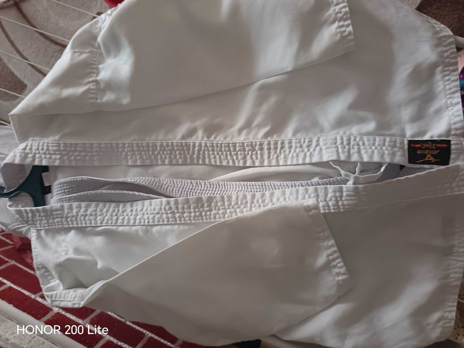 Продам кимоно для каратэ