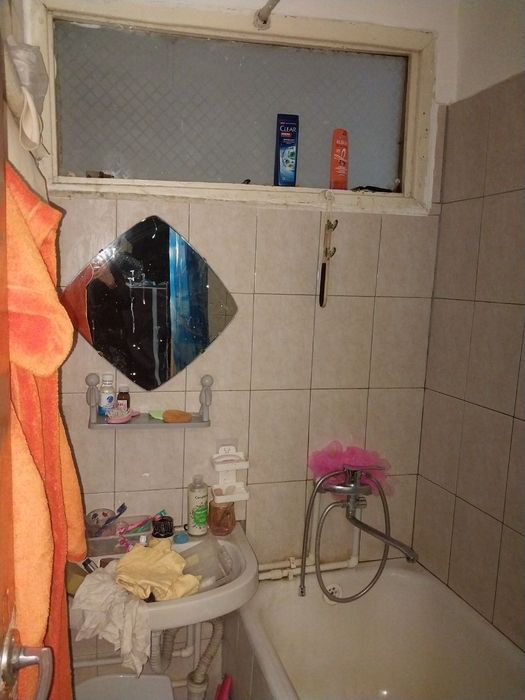 Бадамзар 2х комнатная квартира кирпич 2×6 балкон