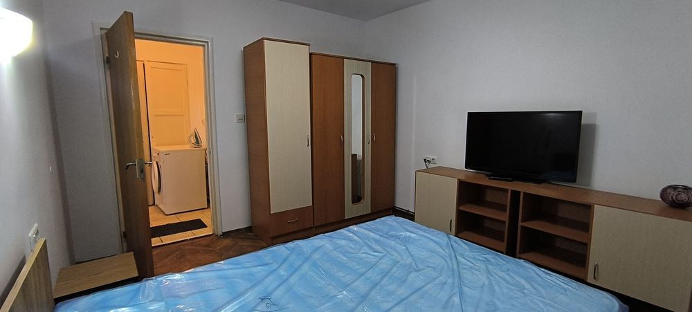 Apartament – Pitești, Cartierul Banat - Vedere 2