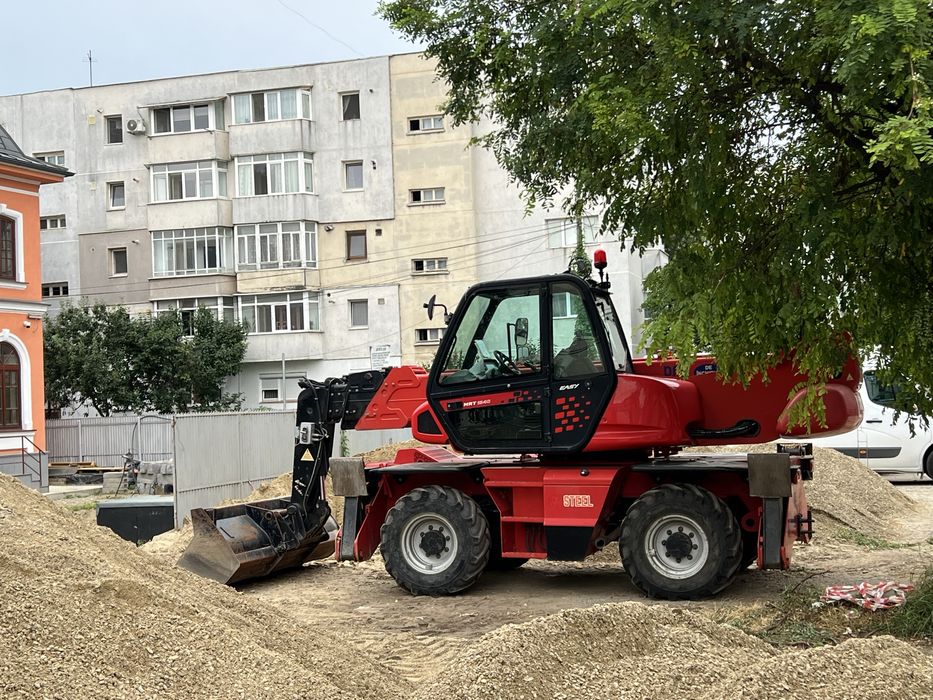 Inchiriez Manitou/Merlo