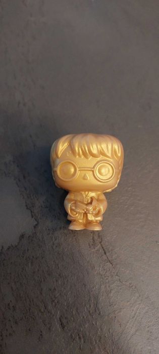 Harry Potter Gold Kinder Joy Figure Original