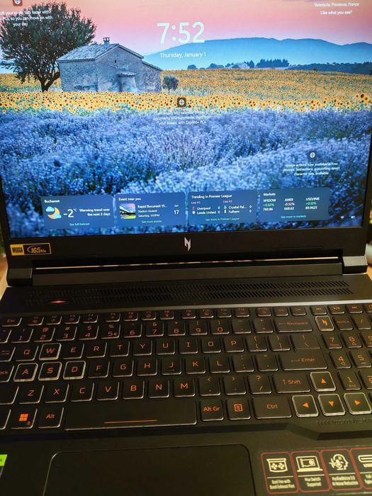Laptop Gaming ACER Nitro V16, AMD Ryzen 7 8845HS, RTX 4060 8GB, garantie 08.2027