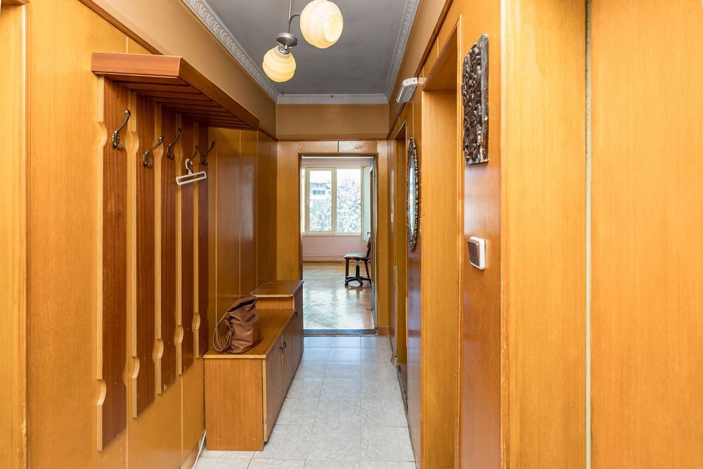 Продава се Тристаен апартамент в Плевен, Сторгозия - 72 кв.м за 1417 €/кв.м - Снимка #9